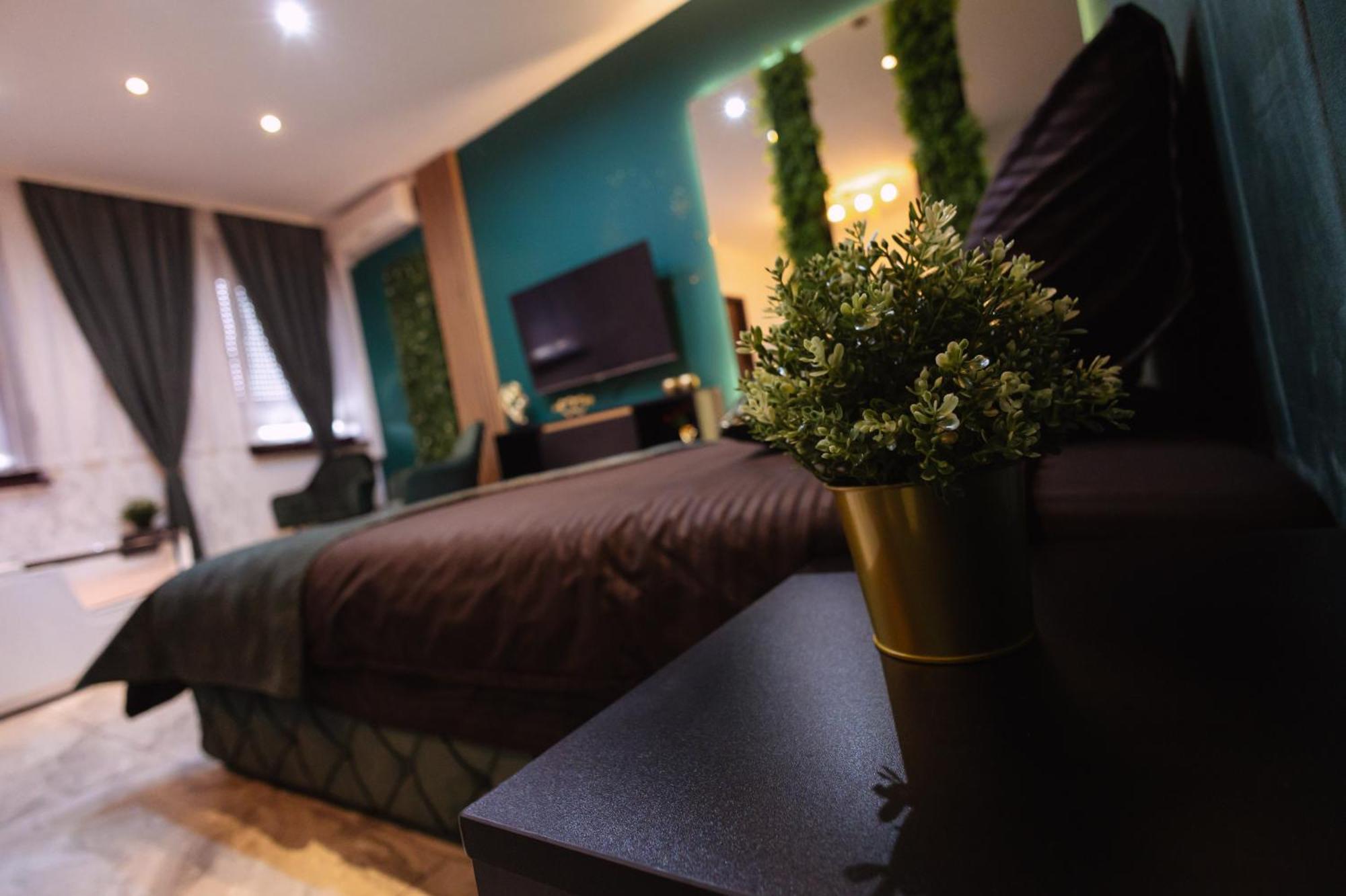 Spanish Apartman 2. Luaran gambar